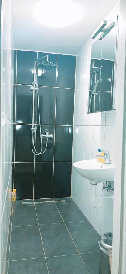 Comfort Triple Room Hn Vienna Exterior photo